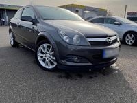 Gebraucht Opel Astra GTC 125 PS (91 kW) 2009 Grau Coupé