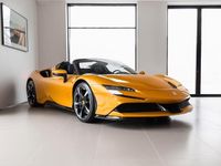 Gebraucht Ferrari SF90 999 PS (734 kW) 2024 Gelb Cabrio