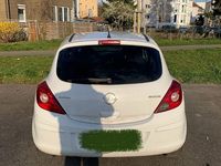 Gebraucht Opel Corsa Color Edition 75 PS (55 kW) 2010 Weiß Kleinwagen