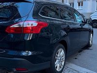 Second-hand Ford Focus 163 CP (119 kW) 2014 Negru Break