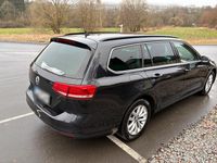 Gebraucht VW Passat 150 PS (110 kW) 2019 Schwarz Kombi