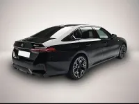 Gebraucht BMW 520 M Sport 197 PS (144 kW) 2025 Schwarz Kombi