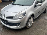 Gebraucht Renault Clio II 100 PS (73 kW) 2007 Grau Kleinwagen