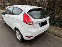 gebraucht Ford Fiesta 1.5 TDCi SYNC Edition