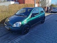 Gebraucht Toyota Yaris 87 PS (63 kW) 2004 Grün Kleinwagen