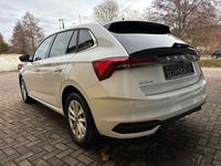 Gebraucht Skoda Scala 116 PS (85 kW) 2025 Weiß Kleinwagen