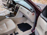 Gebraucht Mercedes E200 136 PS (100 kW) 1998 Rot Limousine