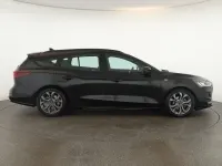 Gebraucht Ford Focus ST-Line 116 PS (85 kW) 2024 Agate black Limousine