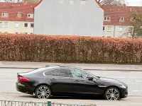 Gebraucht Jaguar XF Prestige 179 PS (131 kW) 2017 Schwarz Limousine