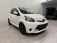 Gebraucht Toyota Aygo Cool 68 PS (50 kW) 2013 Weiß Kleinwagen