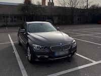 Gebraucht BMW 318 143 PS (105 kW) 2012 Braun Limousine