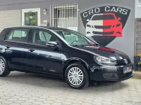 Gebraucht VW Golf VI Trendline 102 PS (75 kW) 2009 Deep black perleffekt Kleinwagen