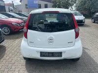 Gebraucht Opel Agila Basis 65 PS (47 kW) 2010 Weiß Kleinwagen