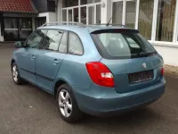 Używany Skoda Fabia 105 KM (77 kW) 2009 Niebieski Kombi