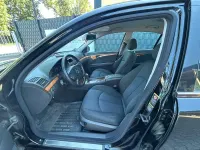 Gebraucht Mercedes E220 150 PS (110 kW) 2004 Schwarz Limousine