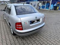 Gebraucht Skoda Fabia 54 PS (39 kW) 2002 Silber Limousine