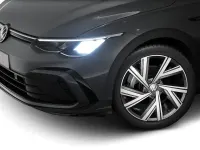 Gebraucht VW Golf VIII R-line 150 PS (110 kW) 2024 Uranograu Limousine