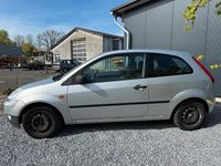 Usata Ford Fiesta 70 CV (51 kW) 2003 Argento Utilitaria