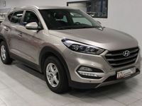 gebraucht Hyundai Tucson Intro Edition 4WD*Automatik*Kamera*SHZ*