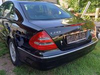 Gebraucht Mercedes E240 177 PS (130 kW) 2002 Schwarzmetallic Limousine