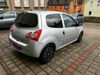 Gebraucht Renault Twingo 75 PS (55 kW) 2012 Silber Kleinwagen