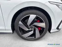 Second-hand VW Golf VIII GTI 245 CP (180 kW) 2024 Alb Berlinǎ