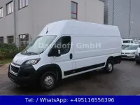 Gebraucht Peugeot Boxer 140 PS (102 kW) 2022 Weiß Van