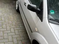 Usata Ford Fiesta Ghia 60 CV (44 kW) 2003 Grigio Utilitaria