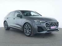 Gebraucht Audi Q8 S-Line 394 PS (289 kW) 2024 Samuraigrau SUV