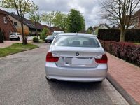 gebraucht BMW 320 i (neu) -