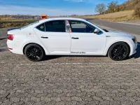 Gebraucht Skoda Superb Style 220 PS (161 kW) 2015 Weiß Limousine