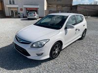 Gebraucht Hyundai i30 Classic 90 PS (66 kW) 2012 Weiß Limousine