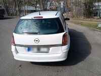 Gebraucht Opel Astra 90 PS (66 kW) 2010 Weiß Kombi