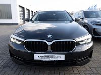 Gebraucht BMW 520 190 PS (139 kW) 2022 Sophistograu Kombi