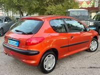 gebraucht Peugeot 206 Premium Klimaautomatik TÜV 08 /2024 Rostfrei