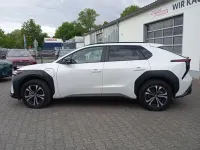 Gebraucht Toyota bZ4X 150 kW (204 PS) 2024 Platinumweiß perleffekt SUV