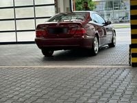 Używany Mercedes CLK230 196 KM (144 kW) 2000 Czerwony Coupe