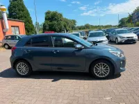 Gebraucht Kia Rio DREAM-TEAM Edition 84 PS (61 kW) 2018 Blau Limousine