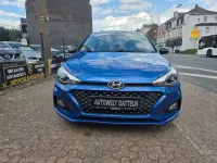Gebraucht Hyundai i20 Advantage 101 PS (74 kW) 2020 Blau Kleinwagen