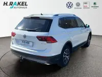 Gebraucht VW Tiguan Allspace Comfortline 150 PS (110 kW) 2019 Weiss SUV