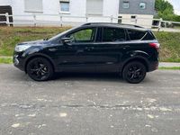 Gebraucht Ford Kuga Cool & Connect 179 PS (131 kW) 2017 Schwarz SUV