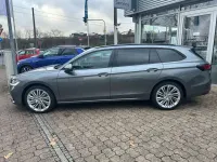 Gebraucht Skoda Superb 193 PS (141 kW) 2024 Graphitegrau metallic Kombi