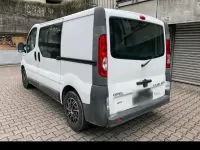 Gebraucht Opel Vivaro 114 PS (83 kW) 2007 Weiß Van / Kleinbus