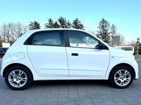 Second-hand Renault Twingo Expression 71 CP (52 kW) 2014 Alb Hatchback