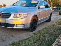 Gebraucht Skoda Superb 160 PS (117 kW) 2009 Silber Limousine