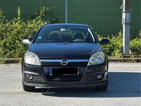 Second-hand Opel Astra 125 CP (91 kW) 2006 Negru Hatchback