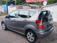 Gebraucht Mercedes A200 Avantgarde 140 PS (102 kW) 2012 Grau Kleinwagen