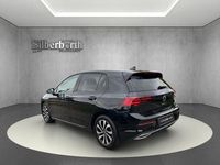 Gebraucht VW Golf VIII Active 150 PS (110 kW) 2022 Schwarz Limousine