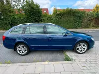 Gebraucht Skoda Superb 170 PS (125 kW) 2010 Blau Kombi