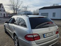 Gebraucht Mercedes E320 Avantgarde 224 PS (164 kW) 2003 Silber Kombi